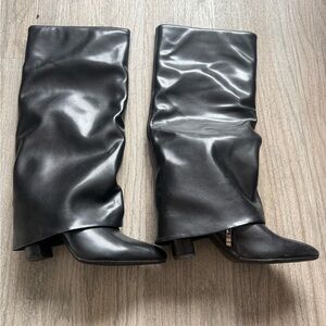 Women's Black Slouch Leather Look Mid-Calf Heeled Boots